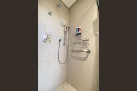 Apartamento à venda com 230m², 3 quartos e 2 vagas Apartamento à venda com 230m², 3 quartos e 2 vagasbanheiro suite 2