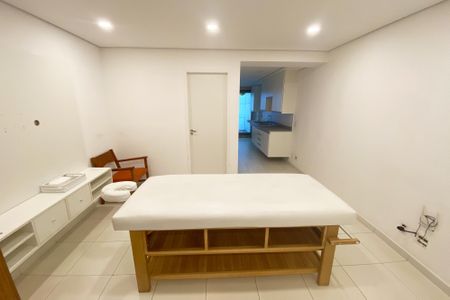 Apartamento à venda com 230m², 3 quartos e 2 vagas Apartamento à venda com 230m², 3 quartos e 2 vagasSPA