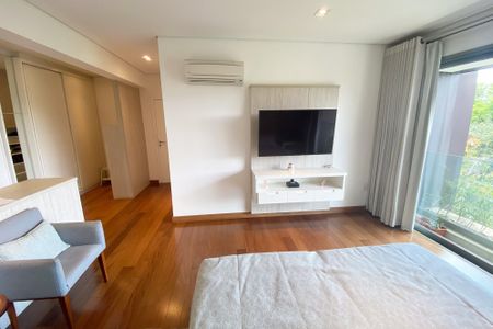 Apartamento à venda com 230m², 3 quartos e 2 vagas Apartamento à venda com 230m², 3 quartos e 2 vagassuite 3
