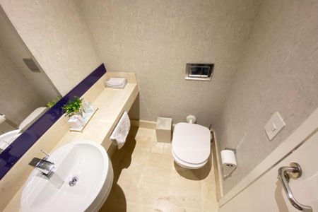 Apartamento à venda com 230m², 3 quartos e 2 vagas Apartamento à venda com 230m², 3 quartos e 2 vagaslavabo