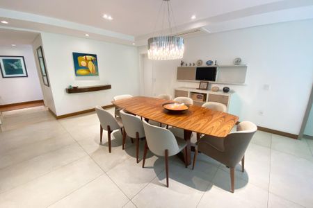 Apartamento à venda com 230m², 3 quartos e 2 vagas Apartamento à venda com 230m², 3 quartos e 2 vagassala de jantar 2