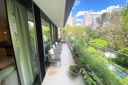 Apartamento à venda com 230m², 3 quartos e 2 vagas Apartamento à venda com 230m², 3 quartos e 2 vagasvaranda sala de estar e jantar