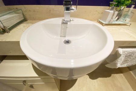 Apartamento à venda com 230m², 3 quartos e 2 vagas Apartamento à venda com 230m², 3 quartos e 2 vagaslavabo