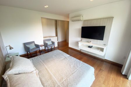 Apartamento à venda com 230m², 3 quartos e 2 vagas Apartamento à venda com 230m², 3 quartos e 2 vagassuite 3