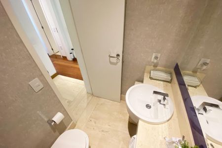 Apartamento à venda com 230m², 3 quartos e 2 vagas Apartamento à venda com 230m², 3 quartos e 2 vagaslavabo