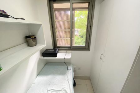 Apartamento à venda com 230m², 3 quartos e 2 vagas Apartamento à venda com 230m², 3 quartos e 2 vagasquarto de serviço