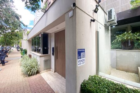 Apartamento à venda com 230m², 3 quartos e 2 vagas Apartamento à venda com 230m², 3 quartos e 2 vagasFachada do Prédio