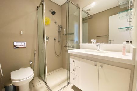 Apartamento à venda com 230m², 3 quartos e 2 vagas Apartamento à venda com 230m², 3 quartos e 2 vagasbanheiro suite 1