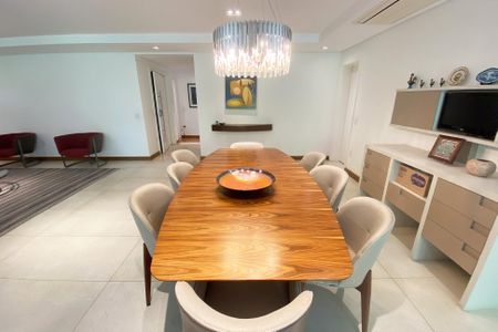 Apartamento à venda com 230m², 3 quartos e 2 vagas Apartamento à venda com 230m², 3 quartos e 2 vagassala de jantar 2