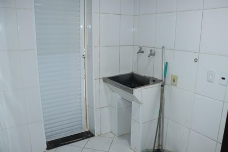 Casa de condomínio para alugar com 330m², 5 quartos e 6 vagasÁrea de Serviço