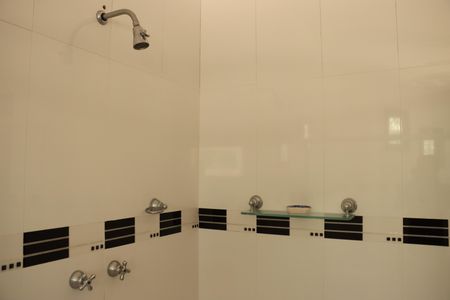 Casa de condomínio para alugar com 330m², 5 quartos e 6 vagasBanheiro da Suíte 3