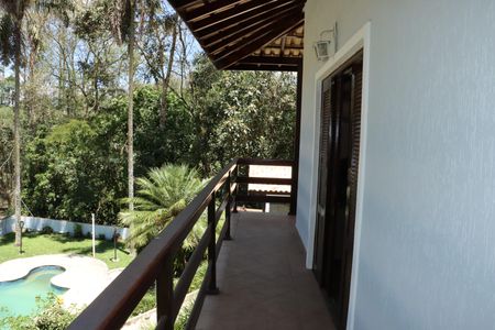 Casa de condomínio para alugar com 330m², 5 quartos e 6 vagasVaranda do Quarto 2