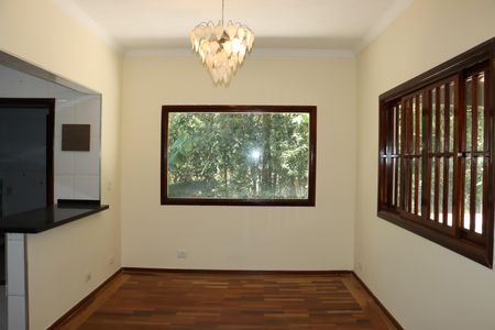 Casa de condomínio para alugar com 330m², 5 quartos e 6 vagasCorredor