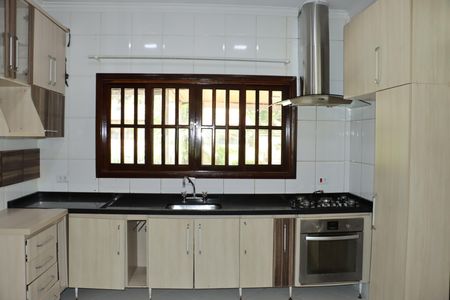 Casa de condomínio para alugar com 330m², 5 quartos e 6 vagasCozinha