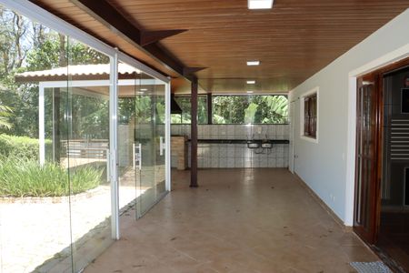 Casa de condomínio para alugar com 330m², 5 quartos e 6 vagasÁrea comum