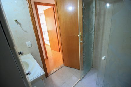 Apartamento para alugar com 73m², 3 quartos e 1 vagaBanheiro