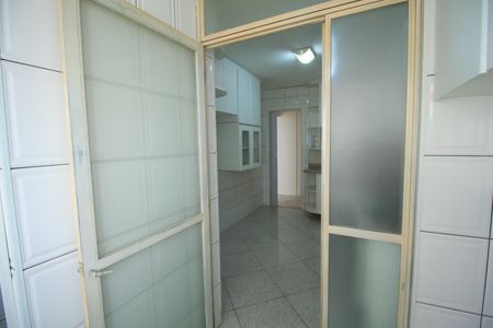 Apartamento para alugar com 73m², 3 quartos e 1 vagaÁrea de Serviço