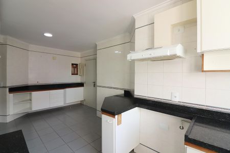 Apartamento à venda com 140m², 3 quartos e 2 vagasCozinha 