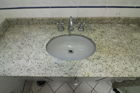 Apartamento à venda com 140m², 3 quartos e 2 vagasBanheiro Social