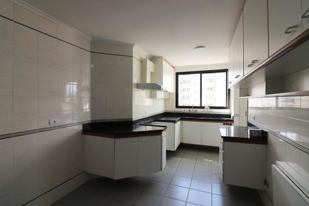 Apartamento à venda com 140m², 3 quartos e 2 vagasCozinha 