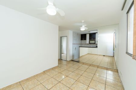SALA de apartamento para alugar com 2 quartos, 61m² em Dom Cabral, Belo Horizonte