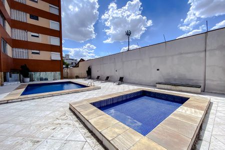 Apartamento para alugar com 97m², 3 quartos e 1 vagaÁrea comum - Piscina