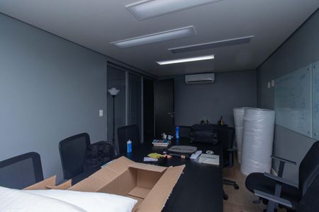 Sala de casa à venda com 4 quartos, 213m² em Vila Mariana, São Paulo
