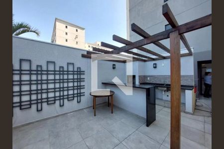 Apartamento à venda com 33m², 1 quarto e sem vaga Apartamento à venda com 33m², 1 quarto e sem vagaChurrasqueira