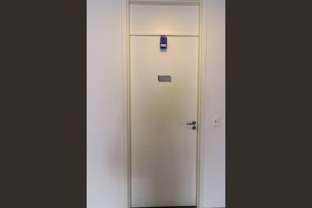 Apartamento à venda com 33m², 1 quarto e sem vaga Apartamento à venda com 33m², 1 quarto e sem vagaLockbox