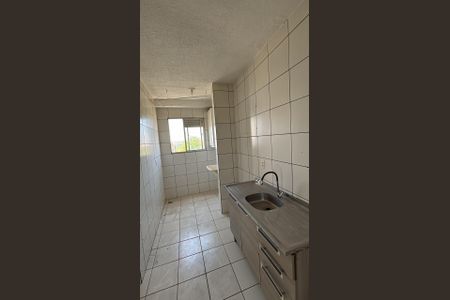 Cozinha de apartamento para alugar com 2 quartos, 47m² em Vila Abaete, Campinas