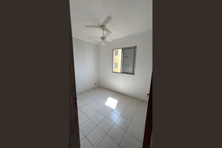 Quarto 2 de apartamento para alugar com 2 quartos, 47m² em Vila Abaete, Campinas