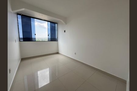 Quarto 2 de apartamento para alugar com 2 quartos, 55m² em Qe 40, Brasília