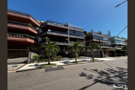 Apartamento à venda com 91m², 3 quartos e 2 vagasFachada