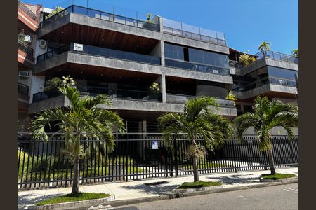 Apartamento à venda com 91m², 3 quartos e 2 vagasFachada