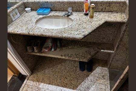 Apartamento à venda com 91m², 3 quartos e 2 vagasBanheiro da Suíte