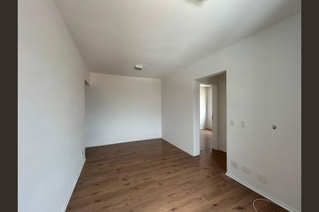 Sala  de apartamento para alugar com 2 quartos, 55m² em Vila Ismenia, São Paulo