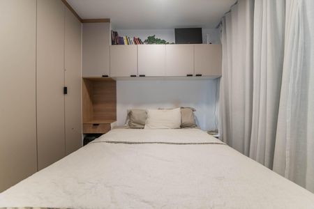 Quarto de kitnet/studio para alugar com 1 quarto, 27m² em Jardim das Acacias, São Paulo