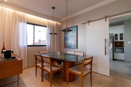 Apartamento à venda com 200m², 4 quartos e 3 vagas Apartamento à venda com 200m², 4 quartos e 3 vagasSala de Jantar