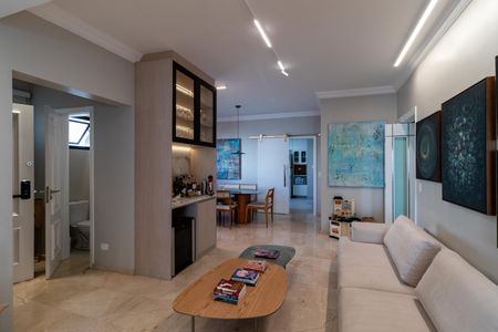 Apartamento à venda com 200m², 4 quartos e 3 vagas Apartamento à venda com 200m², 4 quartos e 3 vagasSala