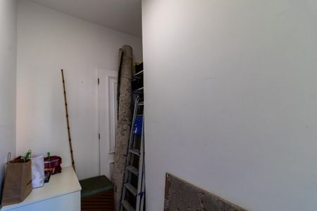 Apartamento à venda com 200m², 4 quartos e 3 vagas Apartamento à venda com 200m², 4 quartos e 3 vagasQuarto de Serviço
