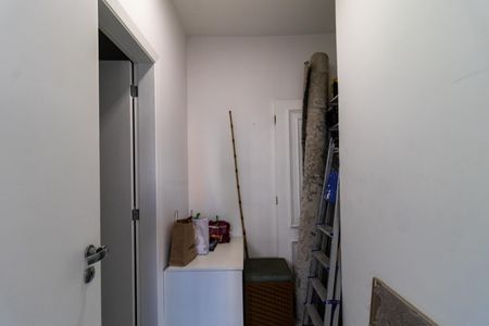 Apartamento à venda com 200m², 4 quartos e 3 vagas Apartamento à venda com 200m², 4 quartos e 3 vagasQuarto de Serviço