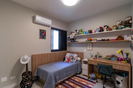 Apartamento à venda com 200m², 4 quartos e 3 vagas Apartamento à venda com 200m², 4 quartos e 3 vagasQuarto 2