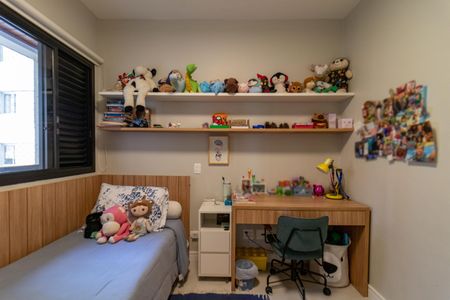 Apartamento à venda com 200m², 4 quartos e 3 vagas Apartamento à venda com 200m², 4 quartos e 3 vagasQuarto 2