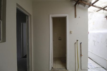 Apartamento para alugar com 80m², 3 quartos e sem vagaBanheiro de Serviço