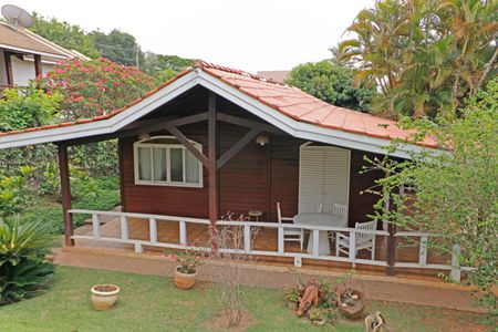 Casa de condomínio para alugar com 840m², 3 quartos e 4 vagasFachada