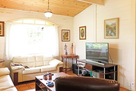 Casa de condomínio para alugar com 840m², 3 quartos e 4 vagasSala