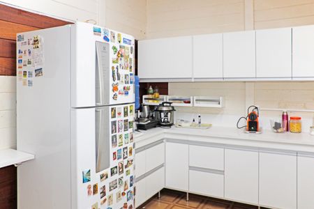 Casa de condomínio para alugar com 840m², 3 quartos e 4 vagasCozinha