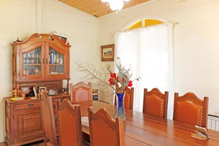 Casa de condomínio para alugar com 840m², 3 quartos e 4 vagasSala