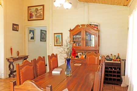 Casa de condomínio para alugar com 840m², 3 quartos e 4 vagasSala