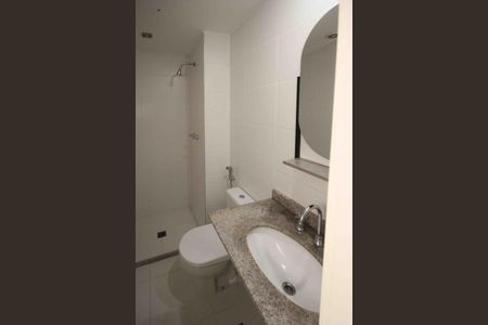 Apartamento à venda com 76m², 3 quartos e 1 vaga Apartamento à venda com 76m², 3 quartos e 1 vagaBanheiro Social